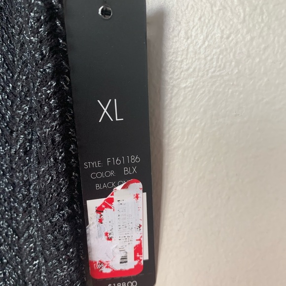 NWT Top - Picture 5 of 5